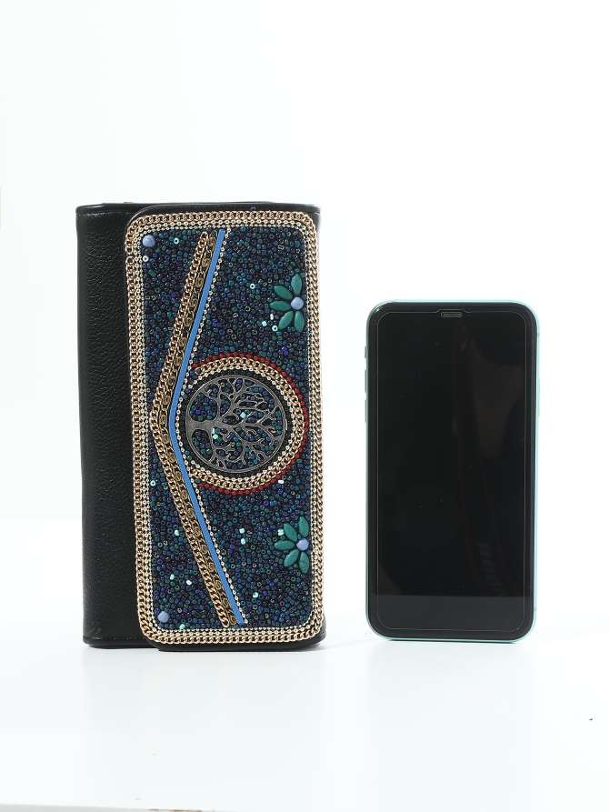 高级箱包皮具卡包卡套 工作卡套设计 精致桌牌塑料制作 信报箱收纳整理 透明L形台卡展示 钉书钉固定实用产品图