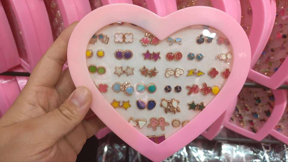 36对卡通彩色耳钉