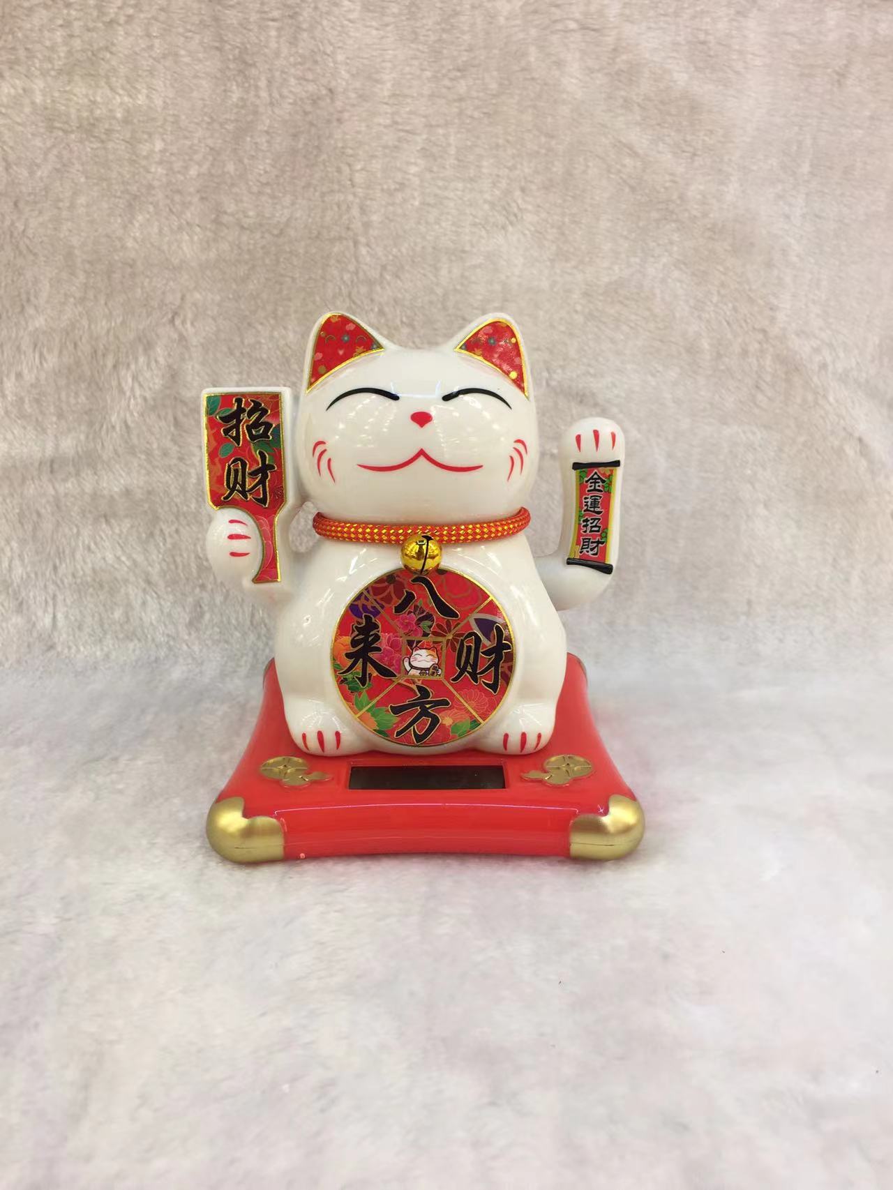 光感太阳能招财猫车载办公桌摆件陶瓷工艺品