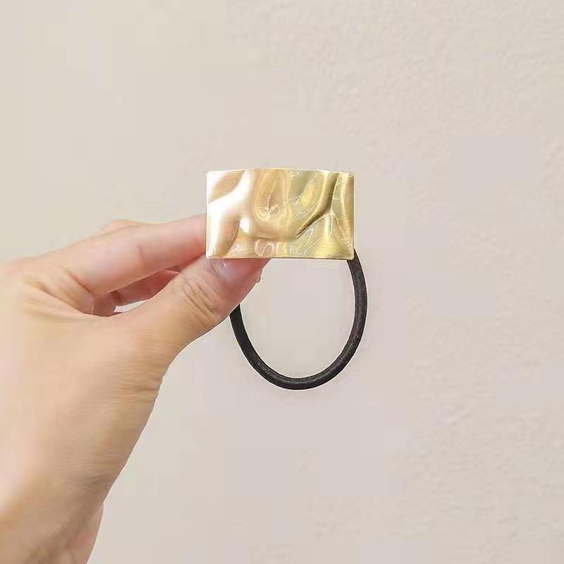 Metal hair bands, ponytail buttons, Korean-style low ponytail hair accessories, semi-round hair ties, hair ties, fashionable and simple style, internet-famous hair clips, creative accessories, hair clips Specification image
