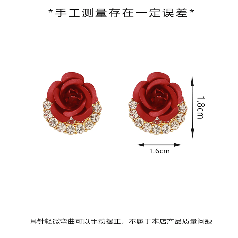New fashionable red rose stud earrings, elegant and stylish, handcrafted earrings in red, simple and elegant Item Picture