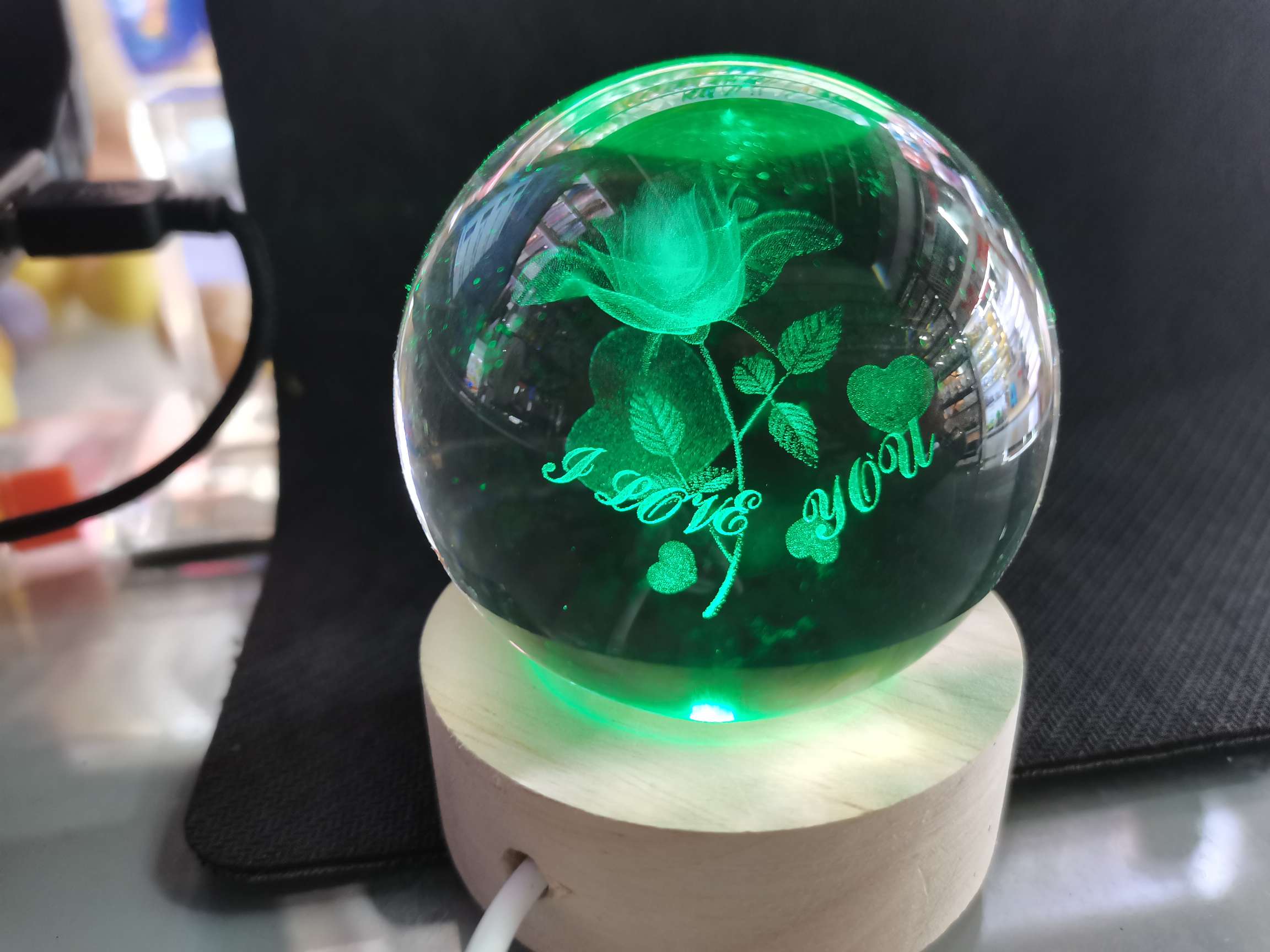 水晶珠宝工艺品 水晶球礼品 LED七彩灯产品图