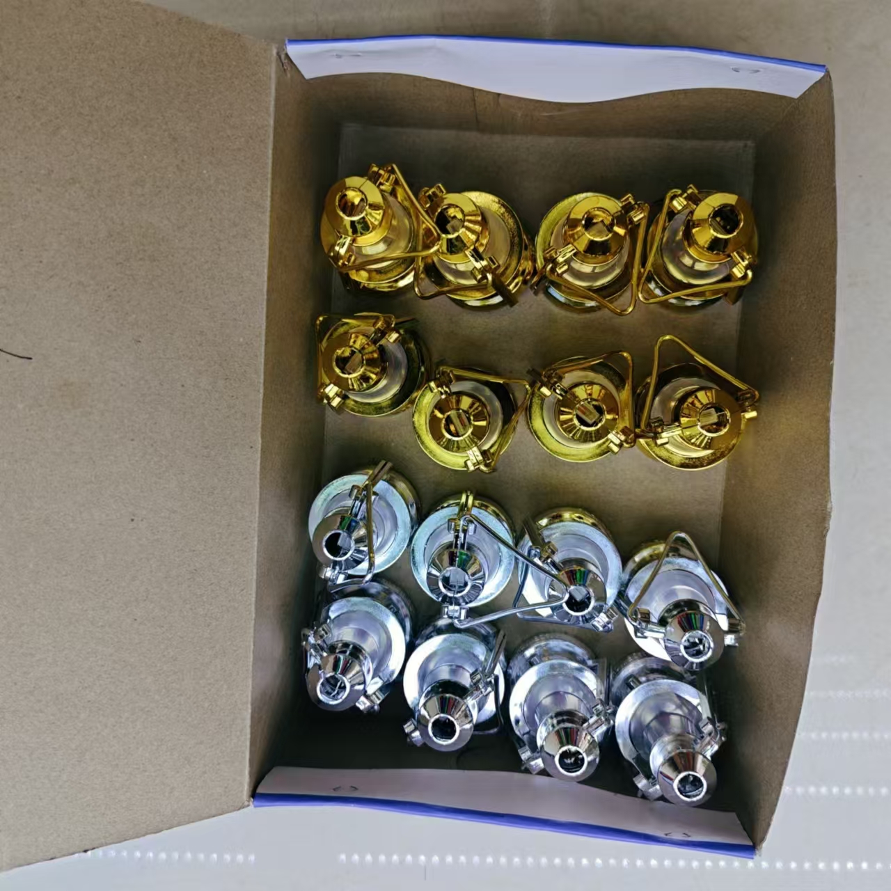 Lantern toys, luminous toys, LED keychain lights, red lantern, YY-8805 led wholesale, practical gifts, 2-yuan store, high-height electronic toys, luminous toys Item Picture