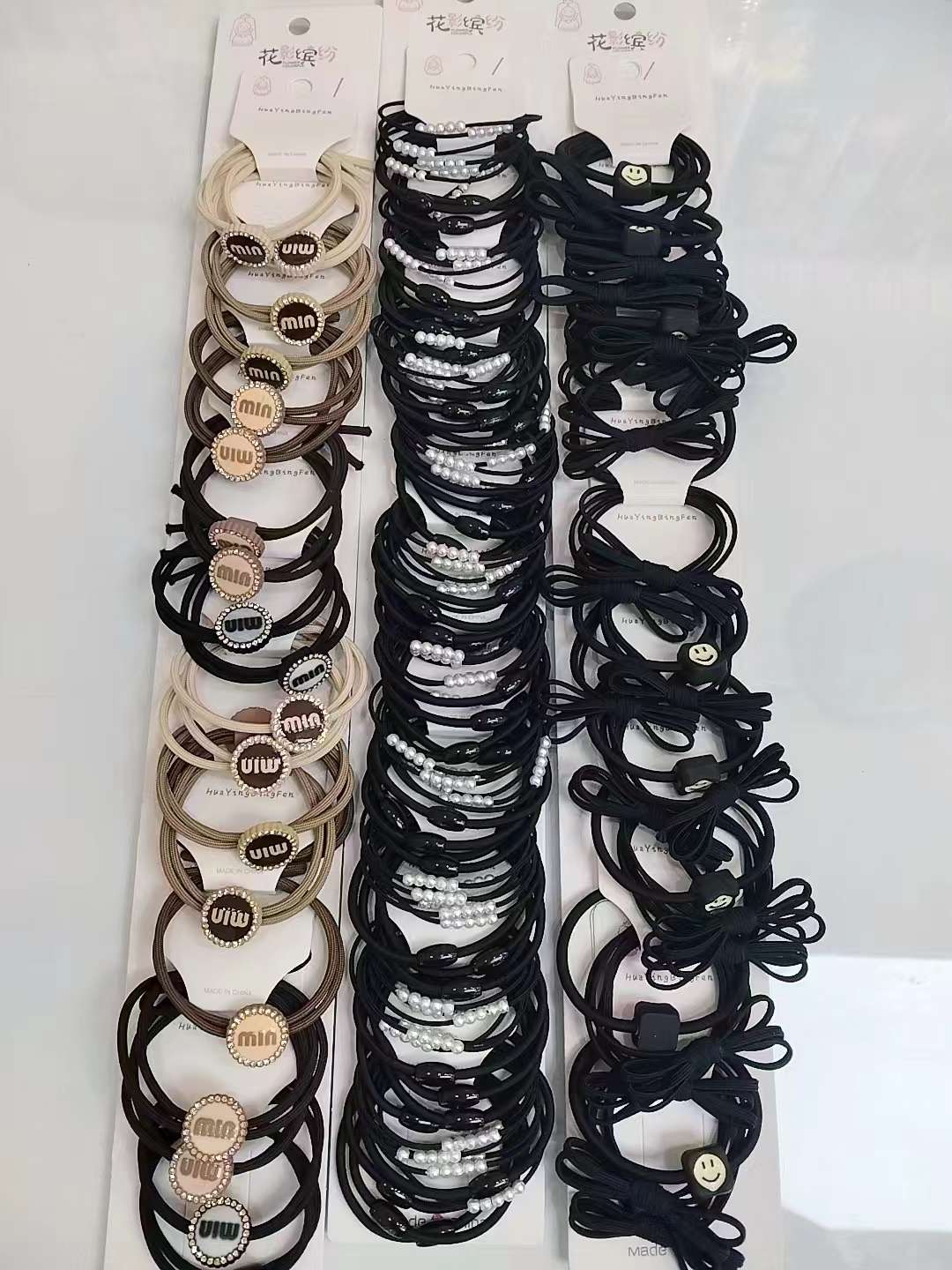 Black silk scarf headwear, hair bands, hair ties, accessories, elegant ladies' headwear, essential hair ties, trendy hair accessories, high-end hair accessories, hair bands, black hair ties, hair ties Application Scenario