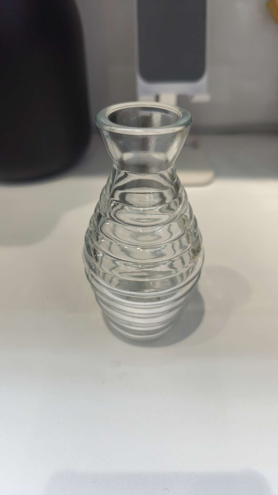 Small vases, glass vases, aromatherapy bottles, hotel supplies Specification image