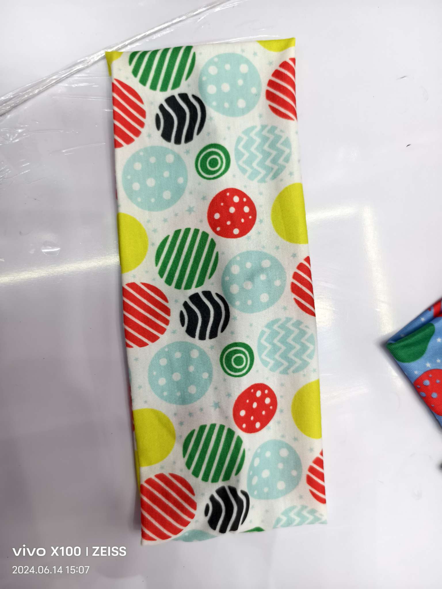 Leopard print hair band for women, Bohemian wind chain, Western Regions style silk scarf headwear, unique accessory, hair accessory, headwear, hair band, fashionable and trendy new style details Picture