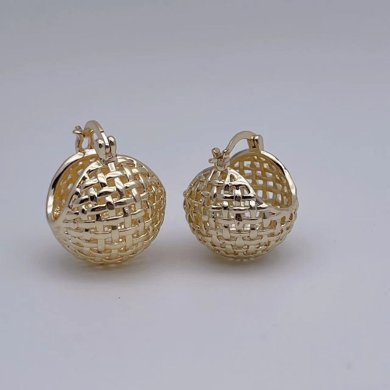 饰品/耳环/铁皮耳环/耳饰/不锈钢圆耳环产品图