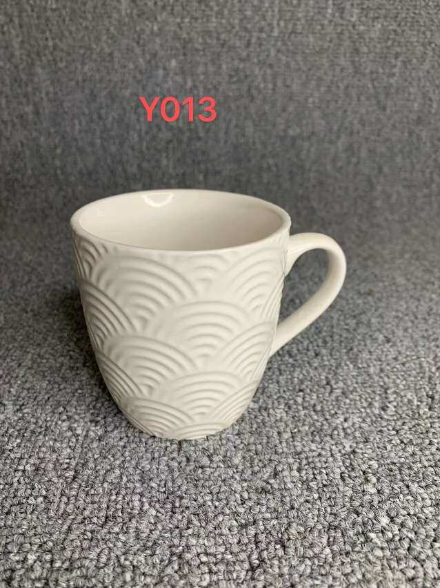 Relief coffee cup, ceramic cup, coffee ceramic cup, small white cup Application Scenario