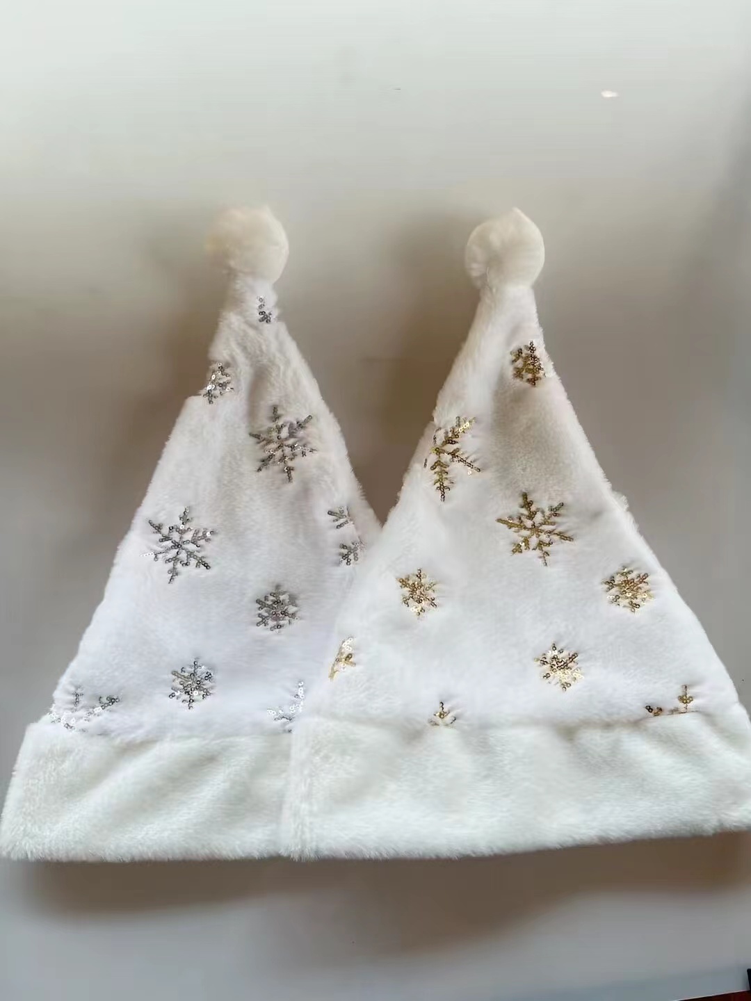 1 品牌Z 白色圣诞帽金色雪花成人儿童派对头饰豪华圣诞节装饰圣诞树布艺挂件搭配款C3 圣诞装饰品