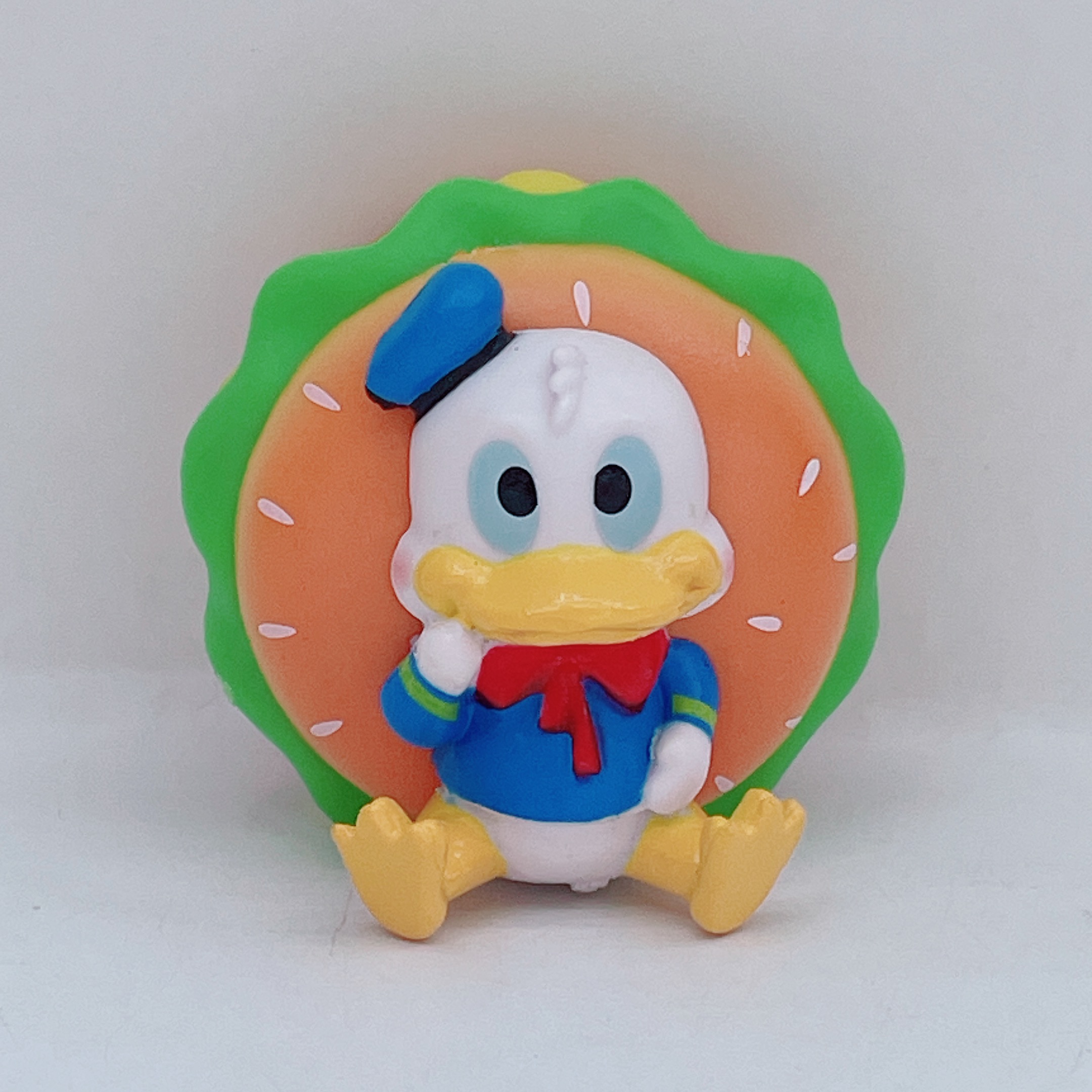 Wholesale of 8 delicious hamburger figurines, Mickey, Minnie, Burger King, Party Baby toys, car cake ornaments Item Picture