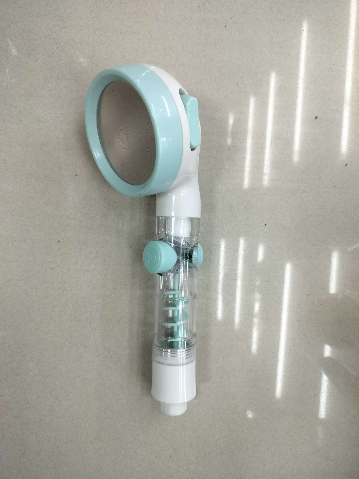 绿色过滤沐浴手把
