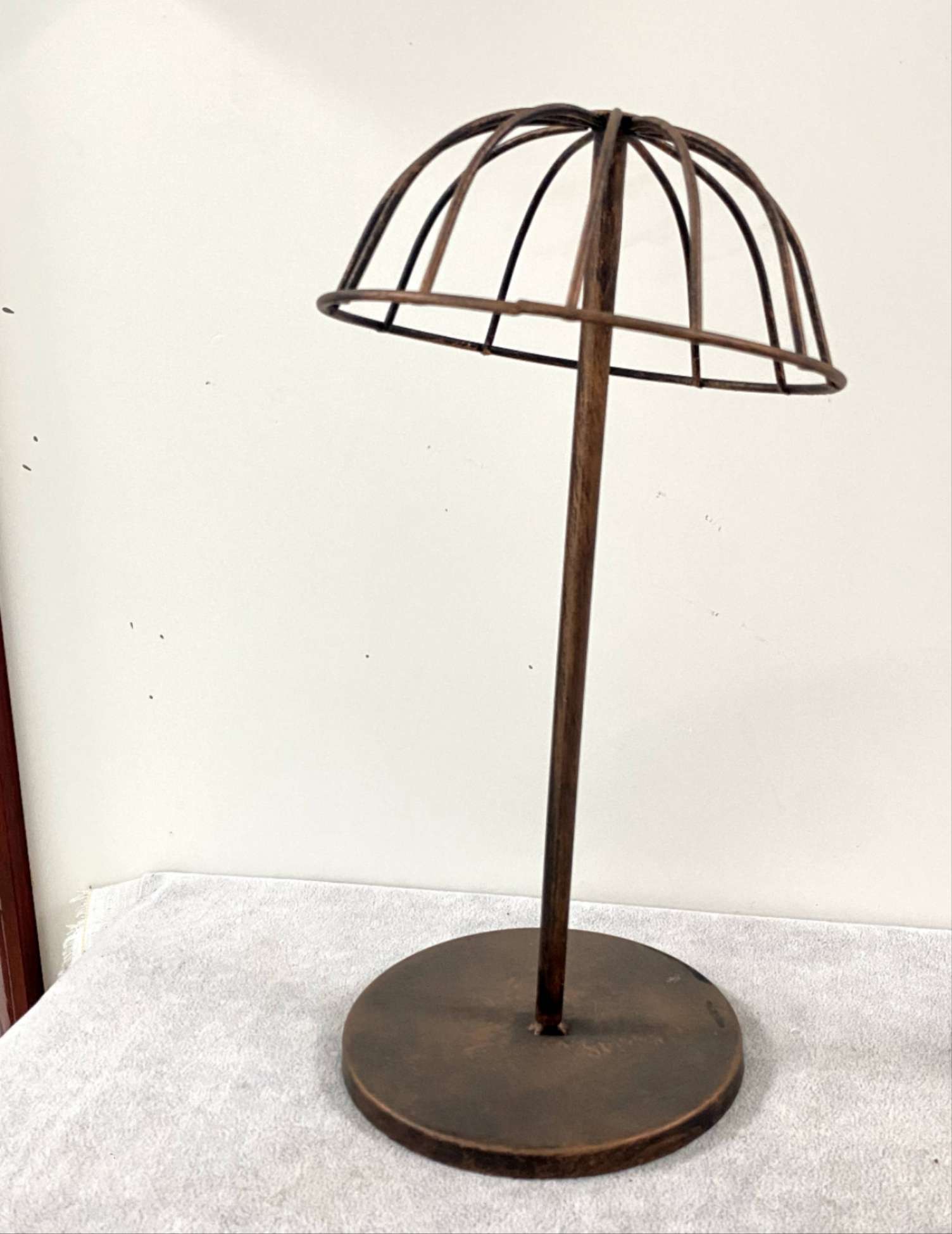 女性男性帽子专用饰品展示架 精致首饰展示台 货架设计 玉石饰品展示架 美观实用