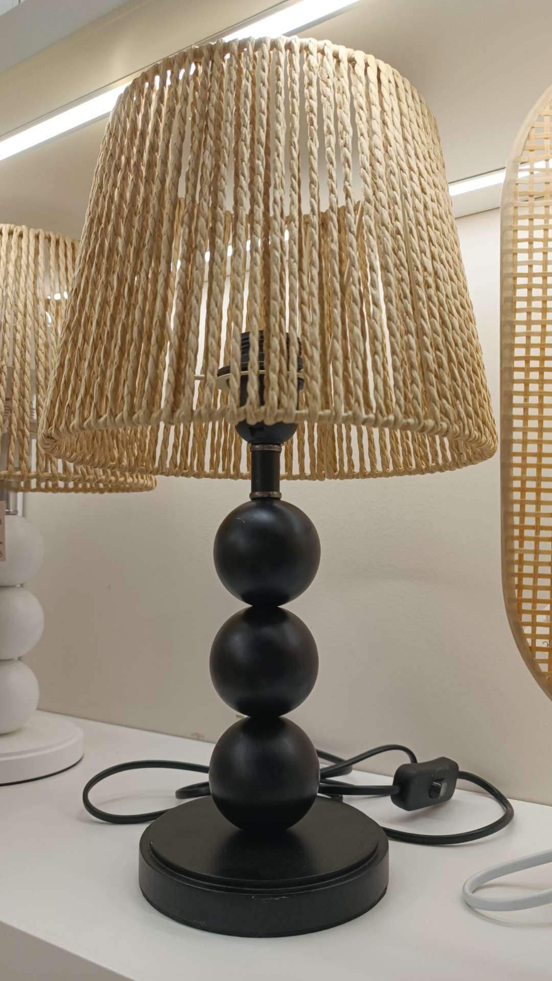 Woven Craft Table Lamp Cream-Style Ceramic Table Lamp Upholstery Light Fixture Item Picture