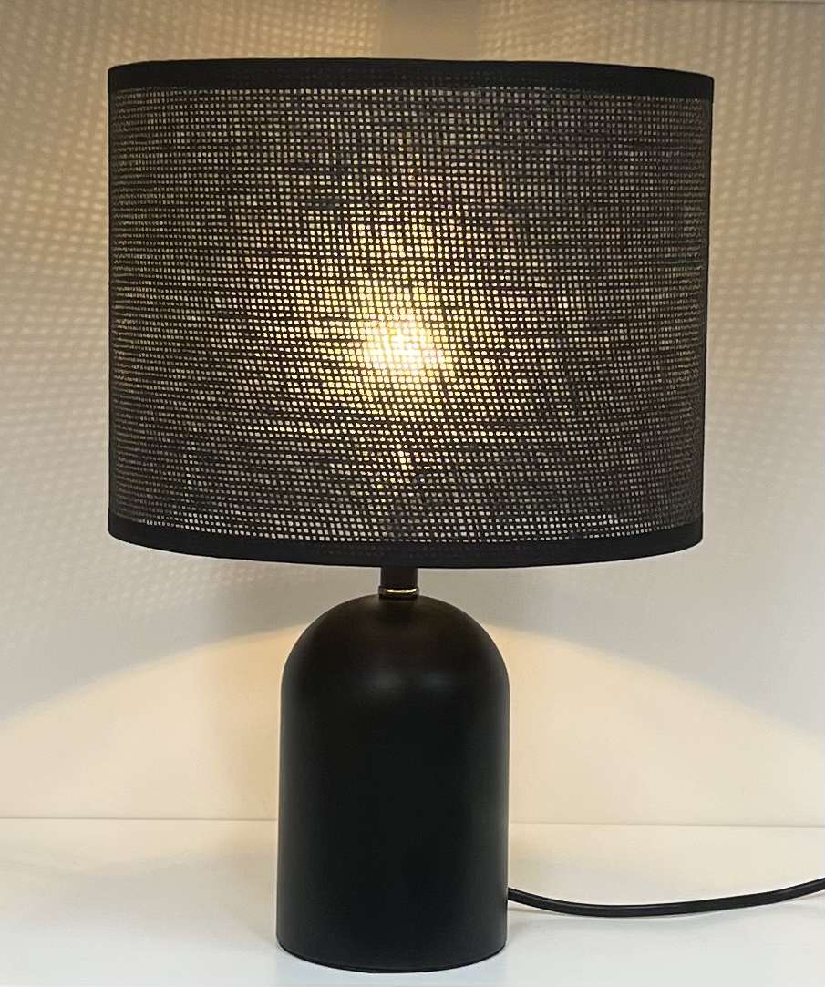 Simple And Light Luxury Interior Design Table Lamp Wrought Iron Metal Table Lamp Item Picture