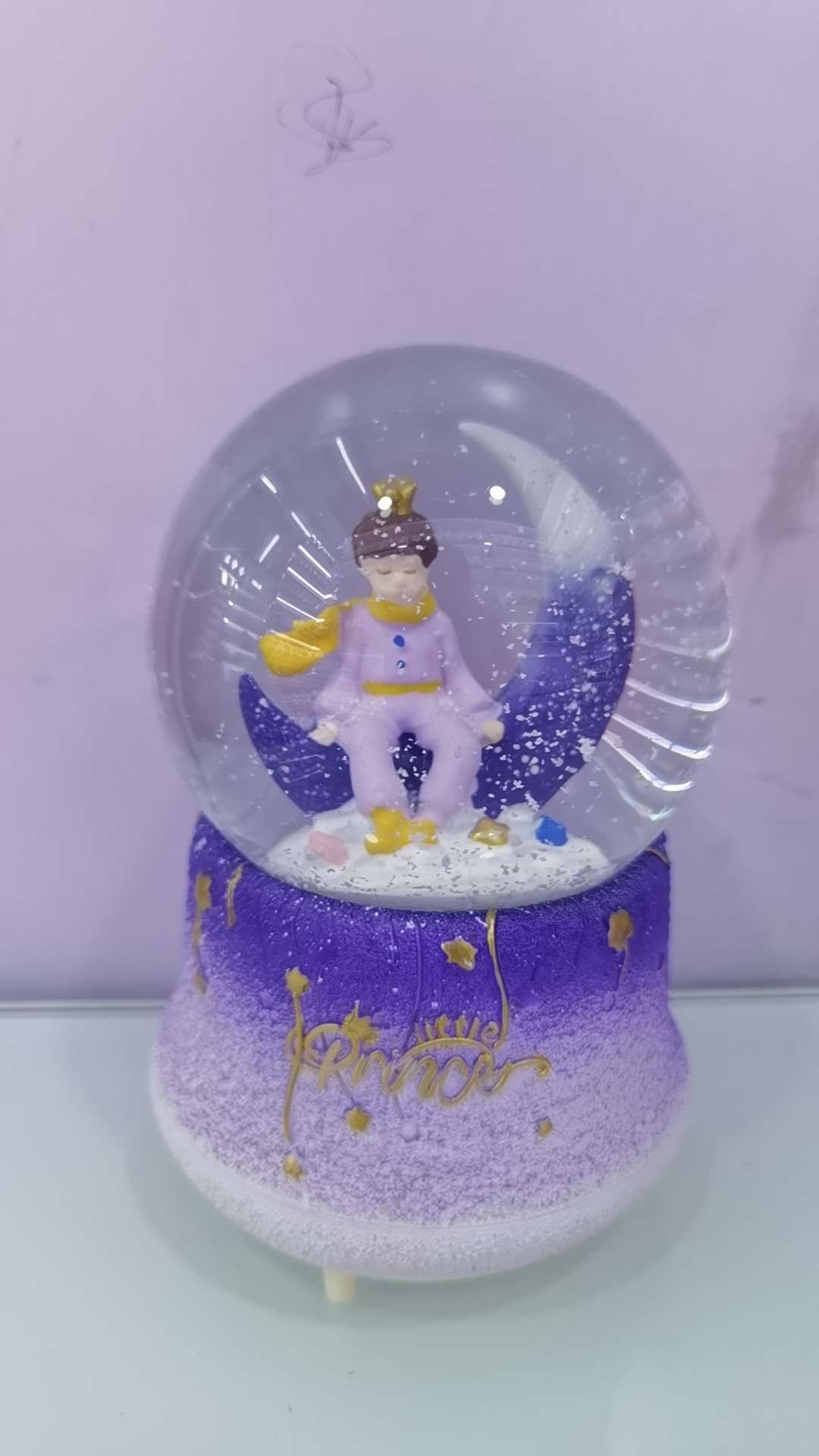 树脂玻璃工艺品水晶球飘雪的厂家直销店，情人节礼物，卡通人物，欢迎大家来采购。琉璃灯详情图19