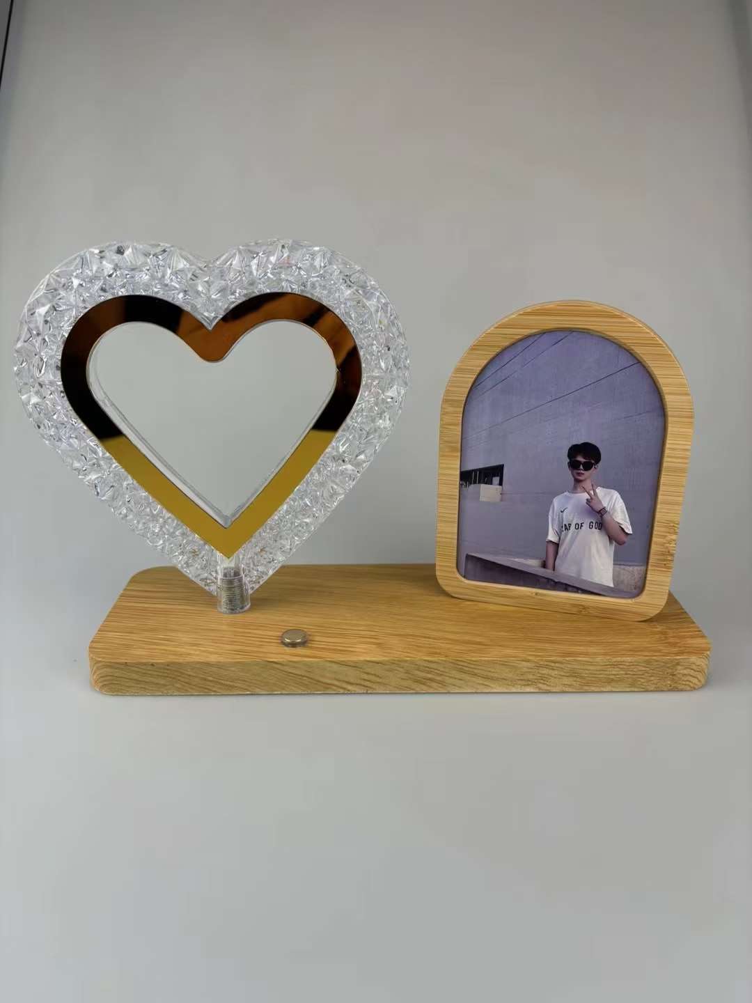 New cross-border decorative table lamp, ambient lamp, bedside lamp with a girlish heart, romantic bedroom table lamp, creative table lamp, night lamp details Picture
