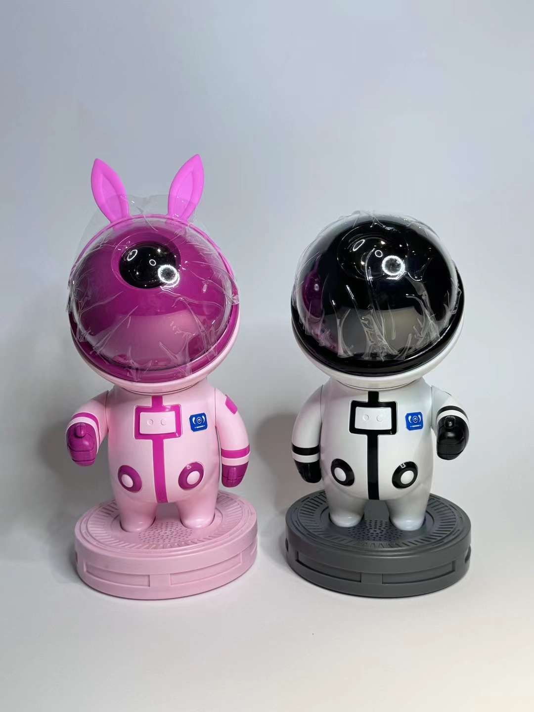 2024 New Bluetooth Astronaut Starry Sky Laser Projection Night Light, Starry Sky Romantic Atmosphere Light, bedroom Astronaut Night light detail image 5