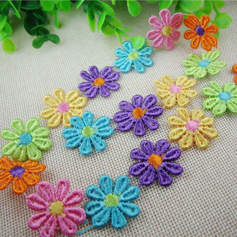 2.5 cm water-soluble embroidered polyester colored flower barcodes home textile accessories, home textile cuffs and collars Specification image