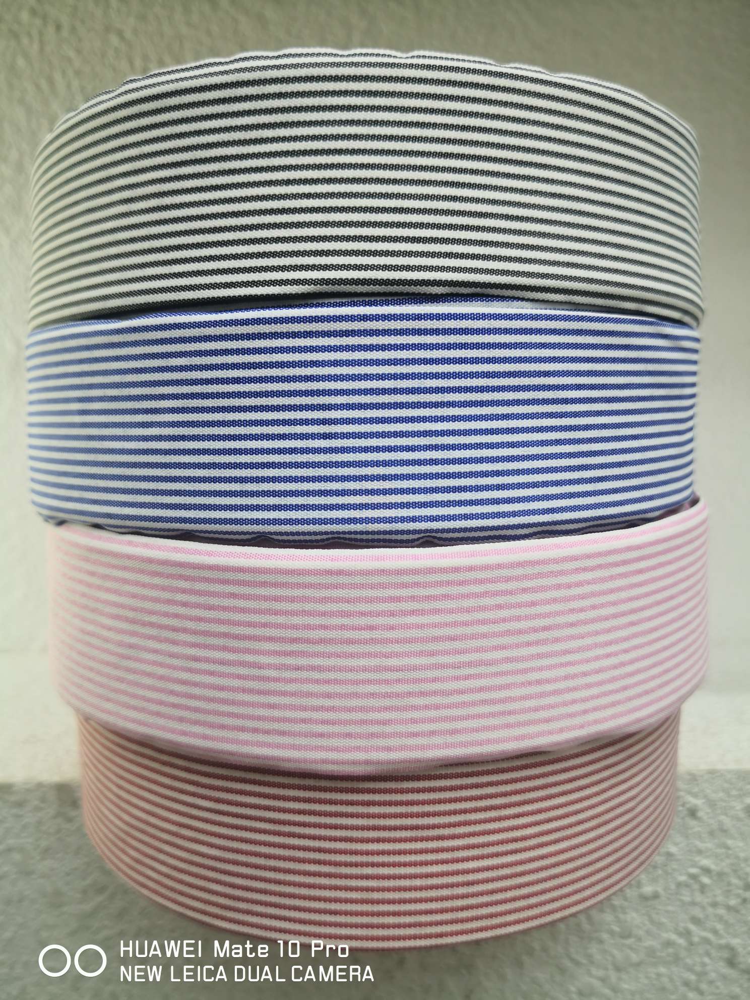 Fashionable task-patterned smooth plate fabric headband