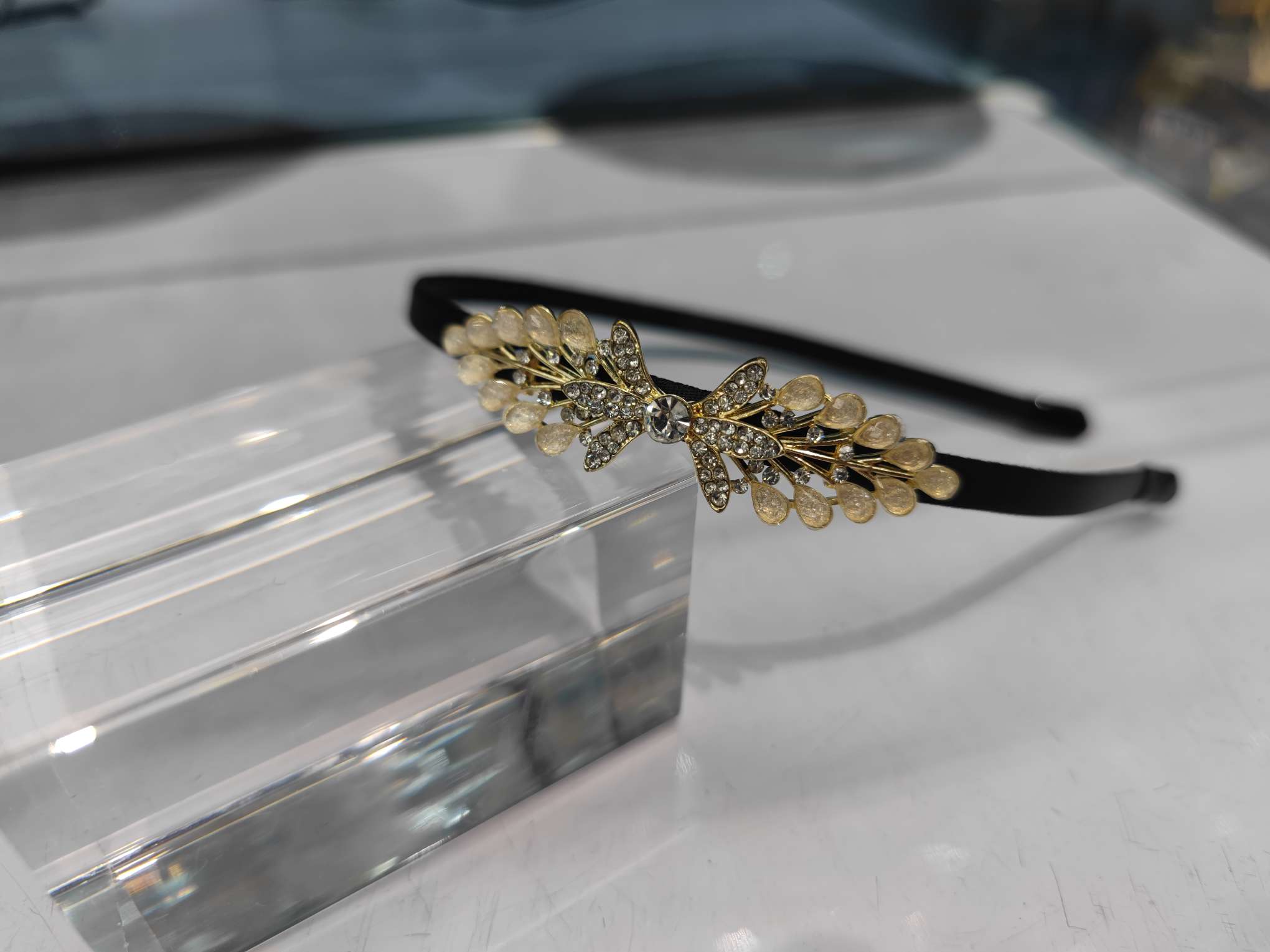 儿童彩色假发饰品 发饰头饰 女性布艺头饰 中式发梳头饰 儿童可爱头饰 时尚潮流头饰产品图