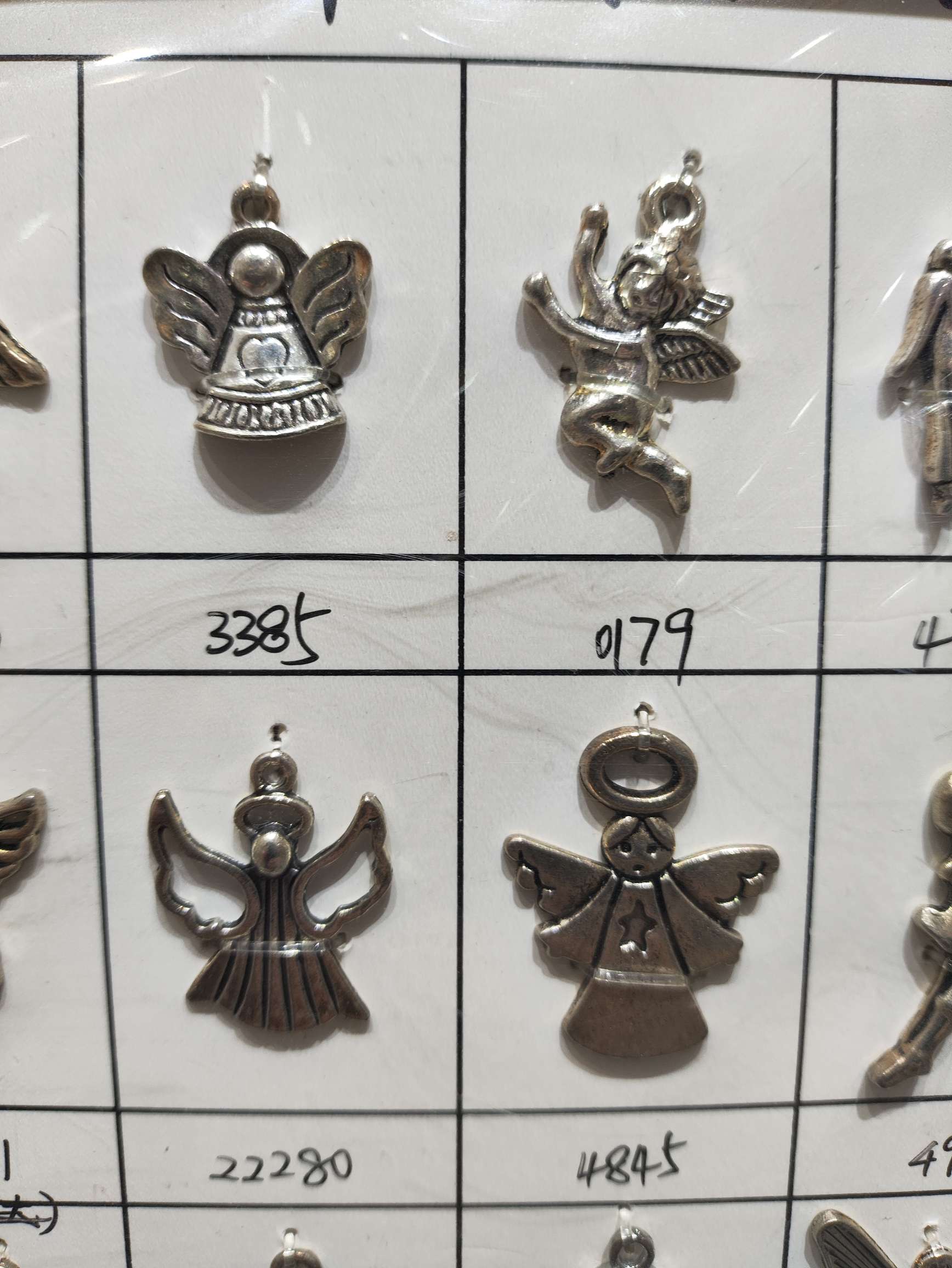 Zinc alloy jewelry accessories, zinc alloy jewelry accessories, angel jewelry accessories, blind box set, diy jewelry accessories set, DIY handmade jewelry material package, creative and personalized jewelry accessories creation Application Scenario