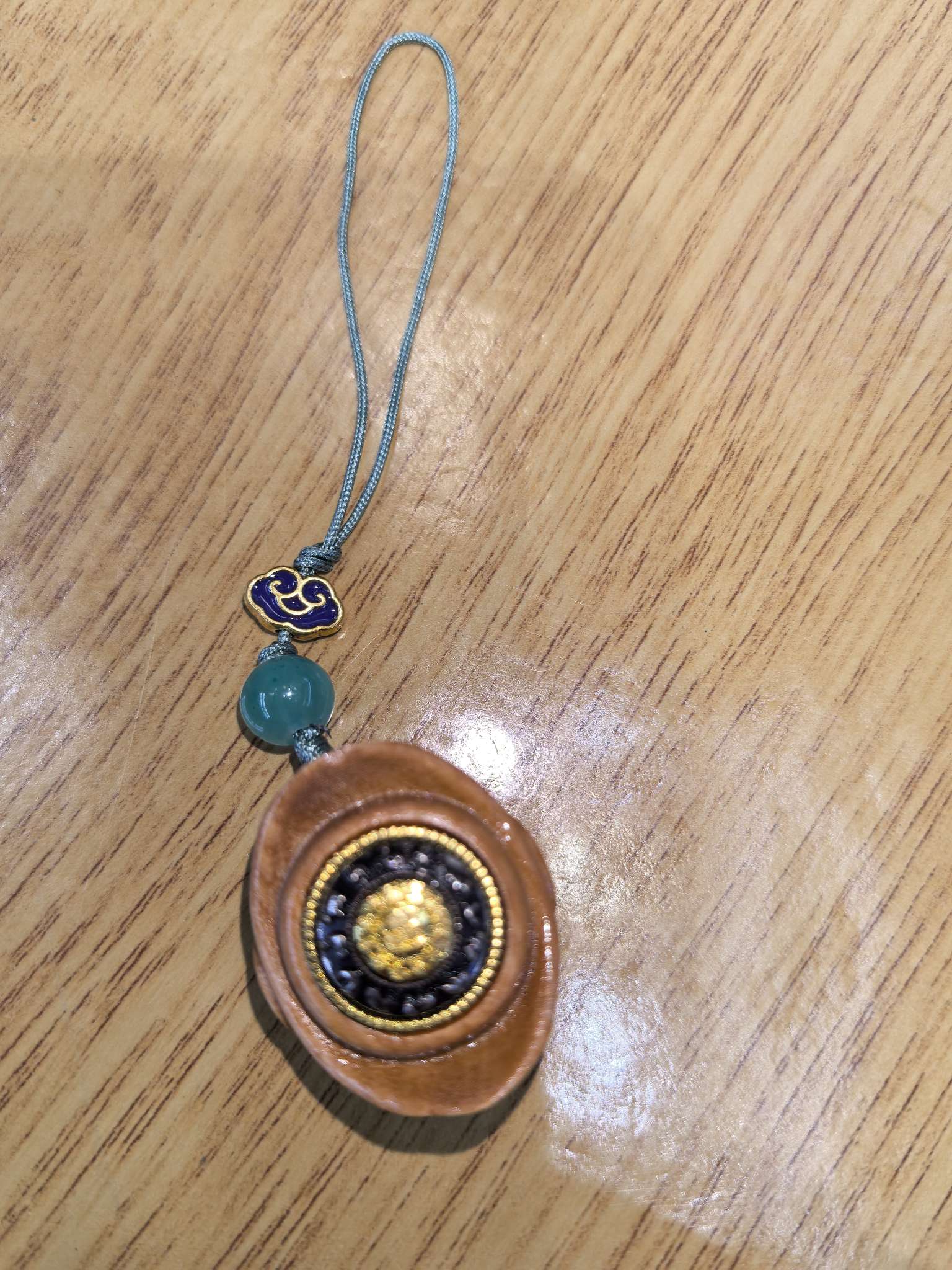 Mobile phone pendant detail image 4