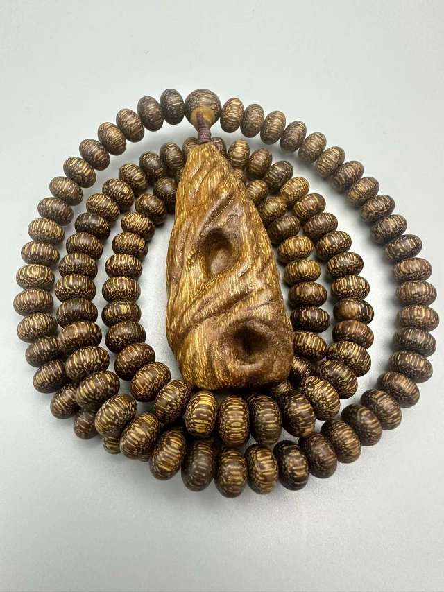Garriman agarwood colgante con caída