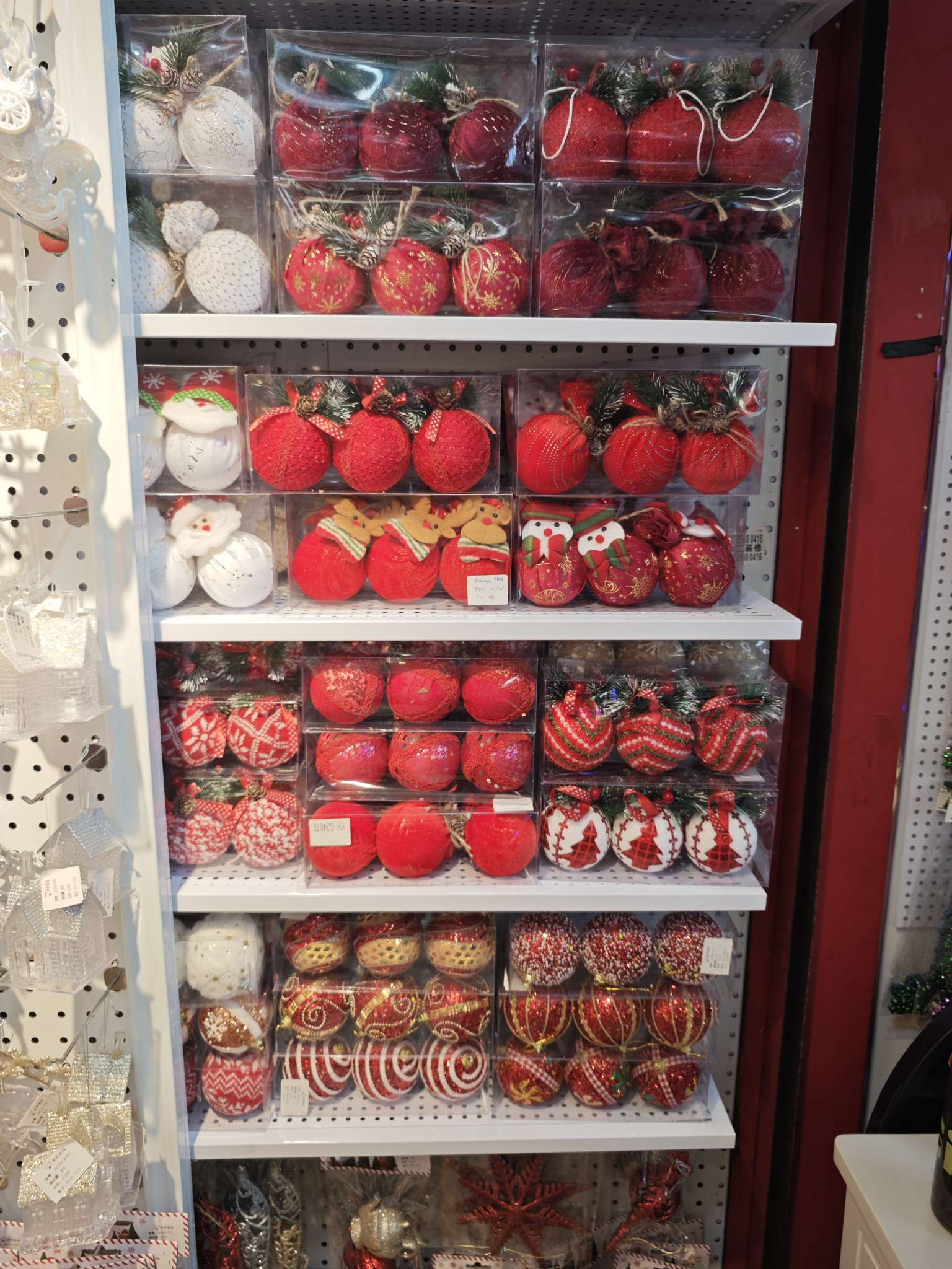 8cm圣诞树，pvc盒3个装，圣诞配件圣诞装饰品圣诞帽圣诞节圣诞细节图