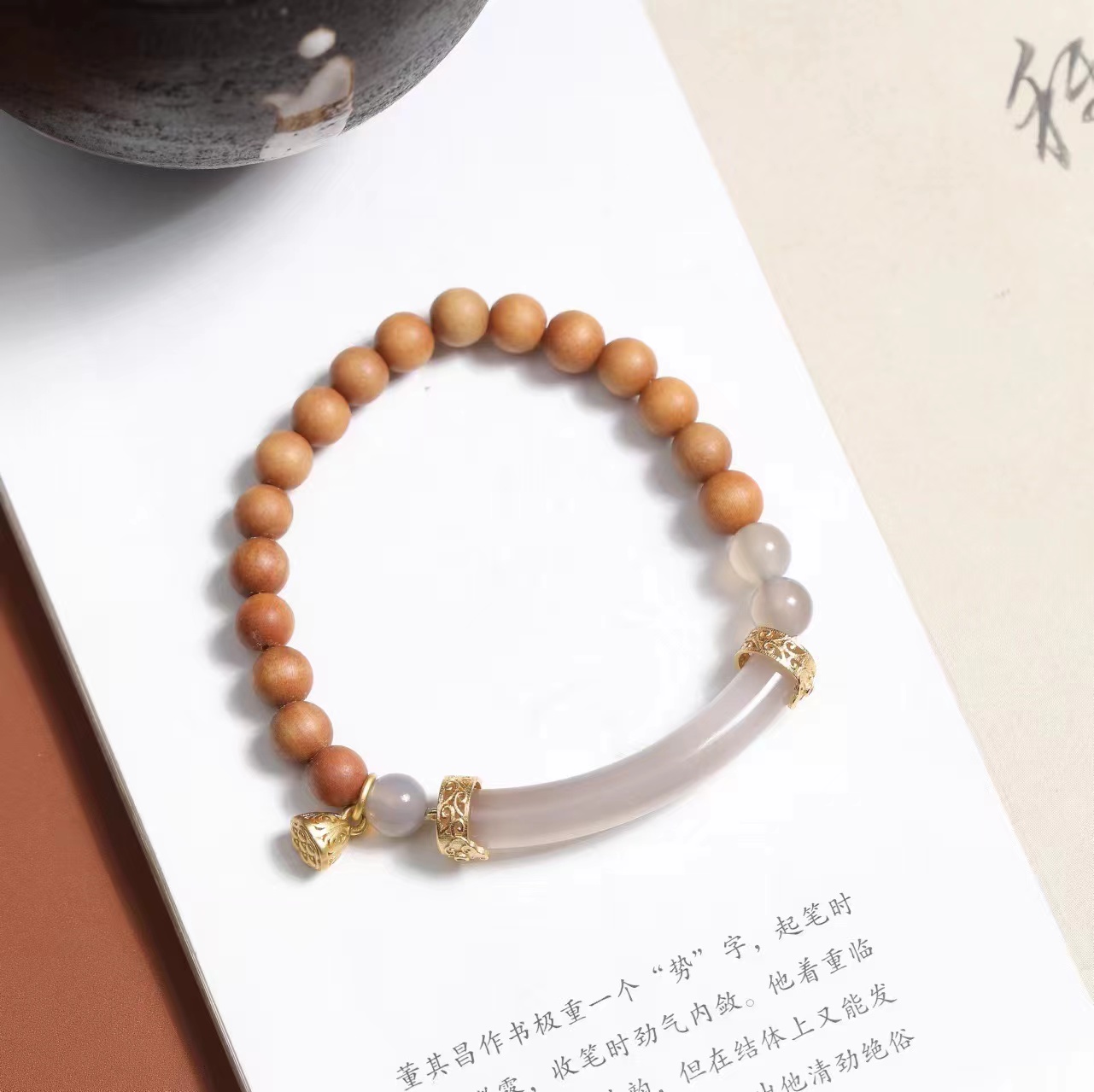 Natural ash agate half-bracelet bracelet for women, new Chinese-style Barbie sandalwood beaded single-loop cultural and artistic bracelet manufacturer wholesale