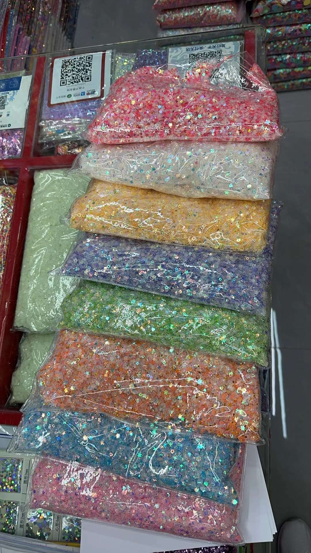 饰品配件专用 pVc，PET，各类环保亮片产品图