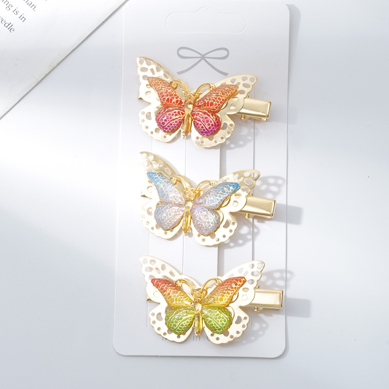 New Korean version children's hairpins, colorful butterfly hairpins, cute girl side clips, dreamy headwear Application Scenario