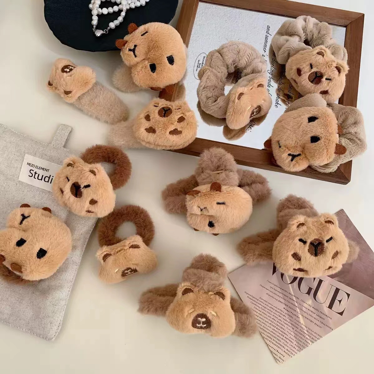 Capibara hair band, face wash plush headband, cartoon cute female hair clip headwear details Picture