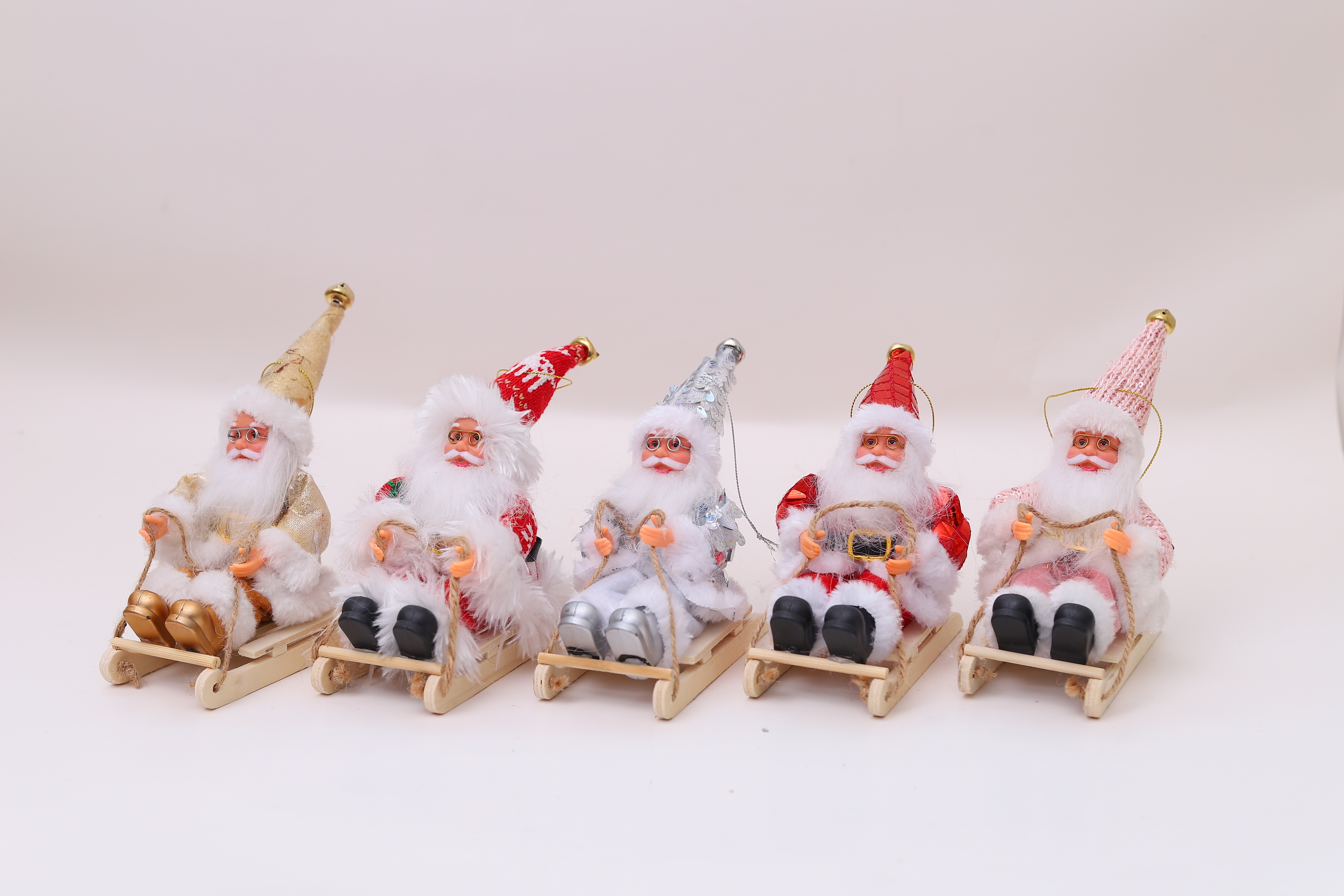 Santa Claus handmade mini Christmas decorations, standing figurines, sitting snowmobiles, skateboards, Christmas ornaments, cross-border Item Picture