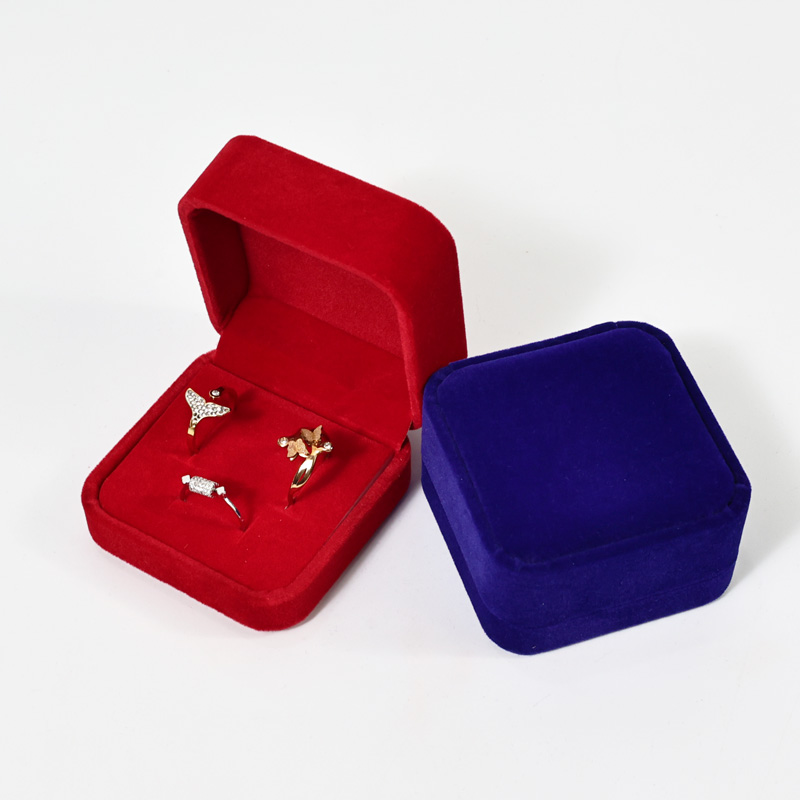 Hot-selling velvet fabric and metal decoration jewelry storage box, jewelry store gold store decoration box, Valentine's Day and Mother's Day ring box, pendant box, bracelet box, bracelet box, jewelry packaging box, jewelry packaging box, jewelry box, women's European-style jewelry box