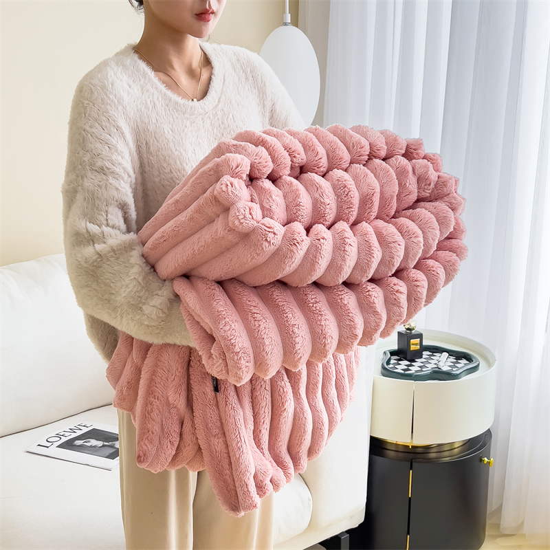 High grammage wide strip double-sided strip imitation rabbit hair flanged pile fabric, 4 cm width DB home textile small rabbit hair fabric Item Picture