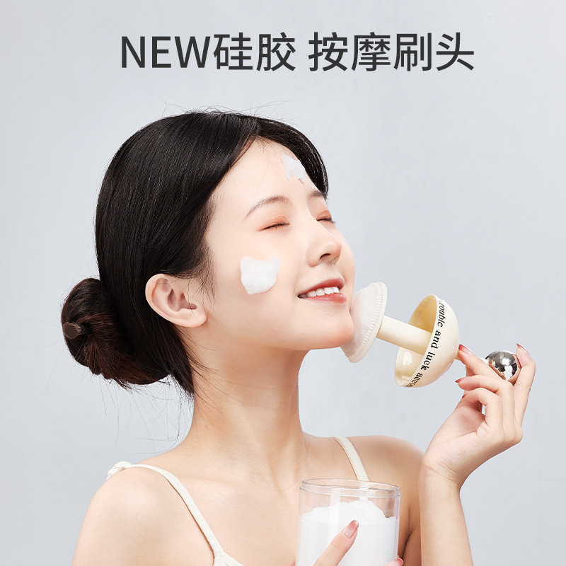 B78-QPQ22101 Electroplated facial Cleanser Foaming device, manual facial Cleanser foaming device, Press-type facial Cleanser foaming device details Picture