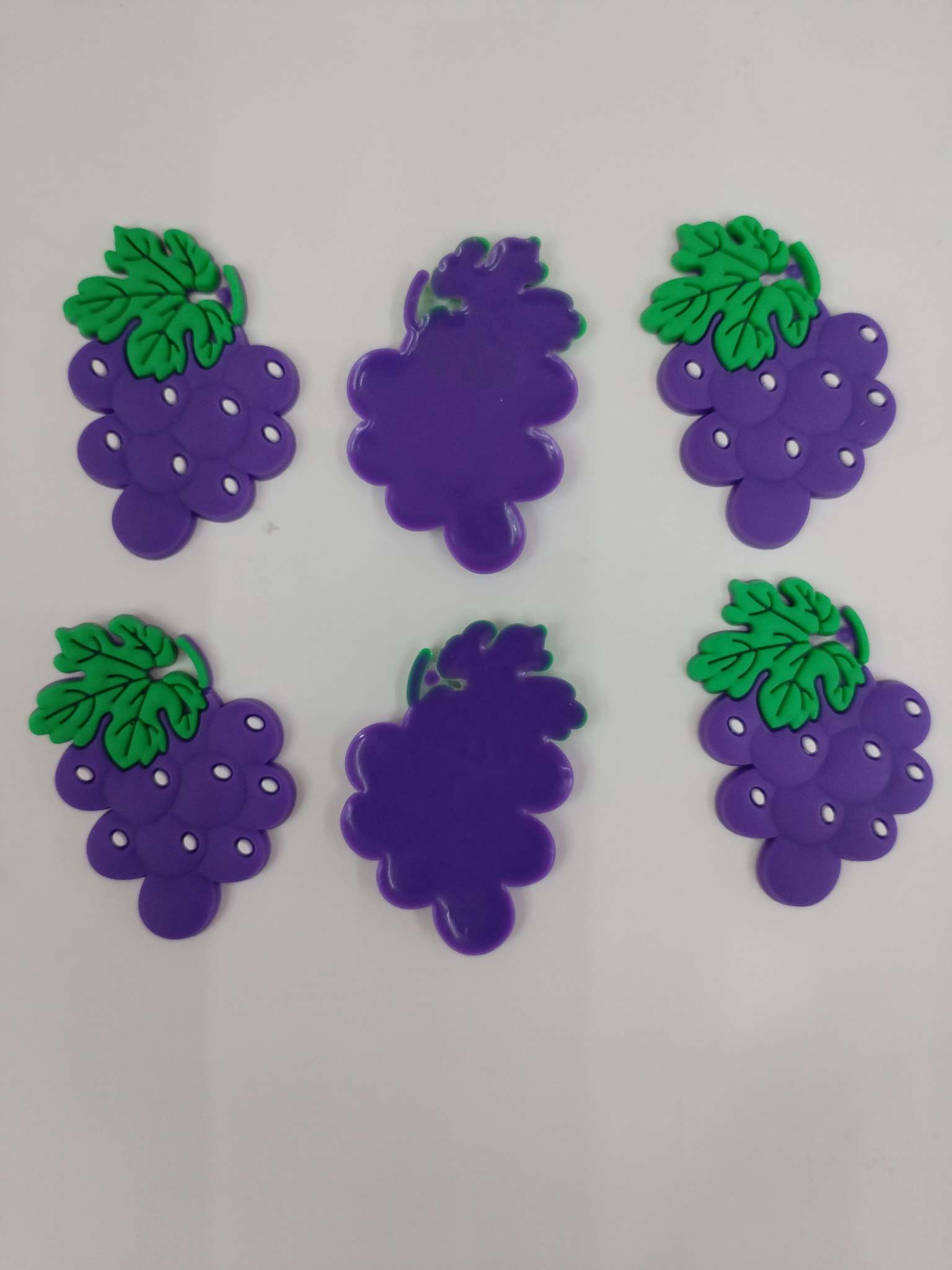 Cartoon fruit grapes 🍇PVC soft adhesive patches, refrigerator, mobile phone case patches DIY decorative accessories details Picture