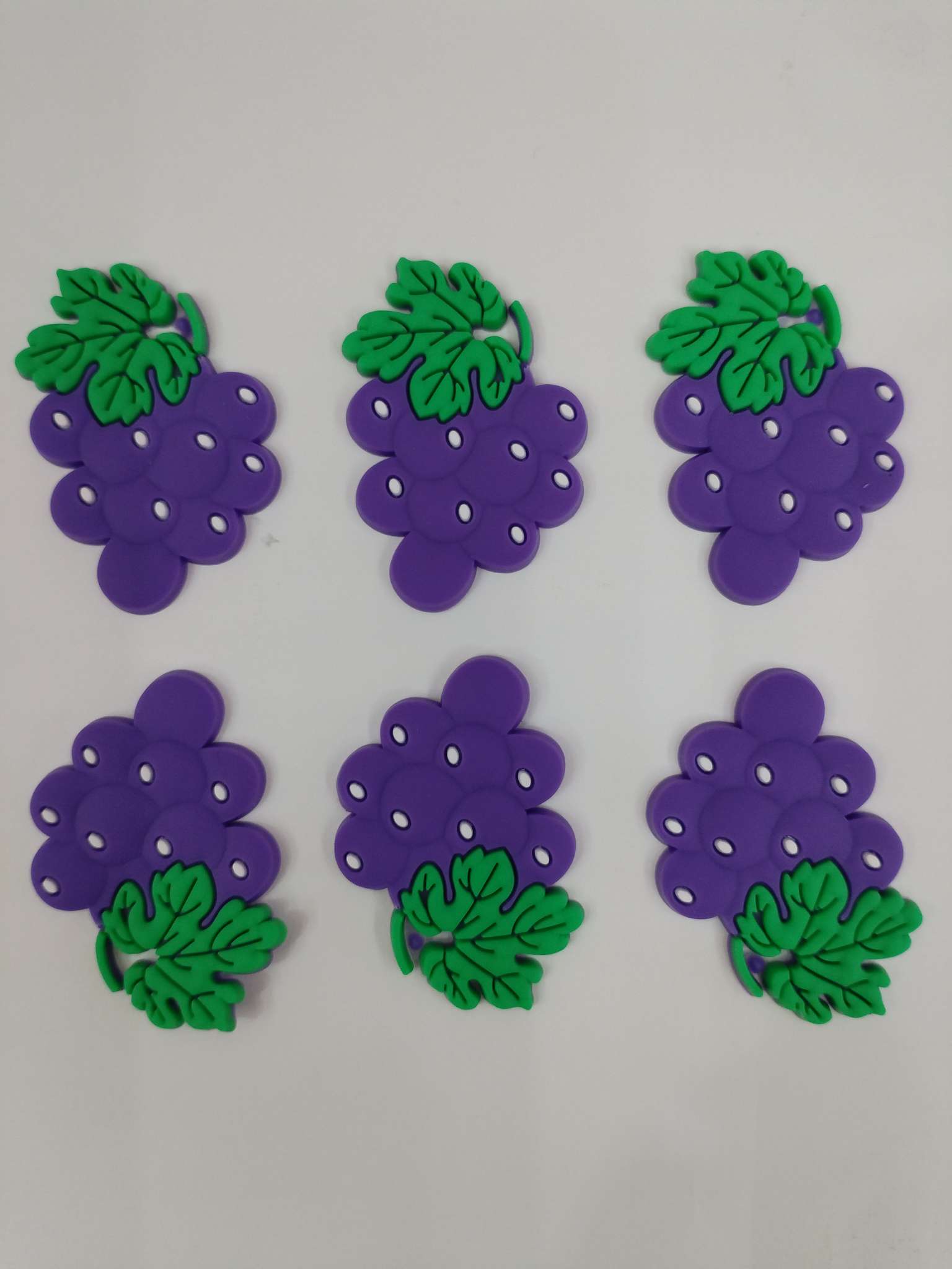 卡通水果葡萄🍇PVC软胶贴片，冰箱，手机壳贴片DIY饰品配件