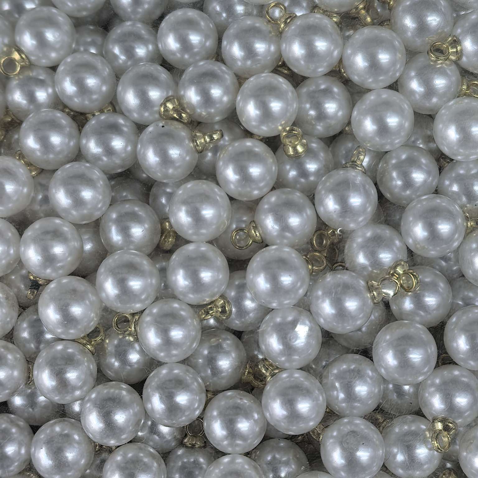 A comprehensive collection of jewelry accessories: Copper beads, soft clay, alloy elements, resin decoration, selected high-quality jewelry materials, essential DIY accessories, high-gloss imitation pearl round bead pendants, diy handcrafted materials, fashionable ears detail image 4