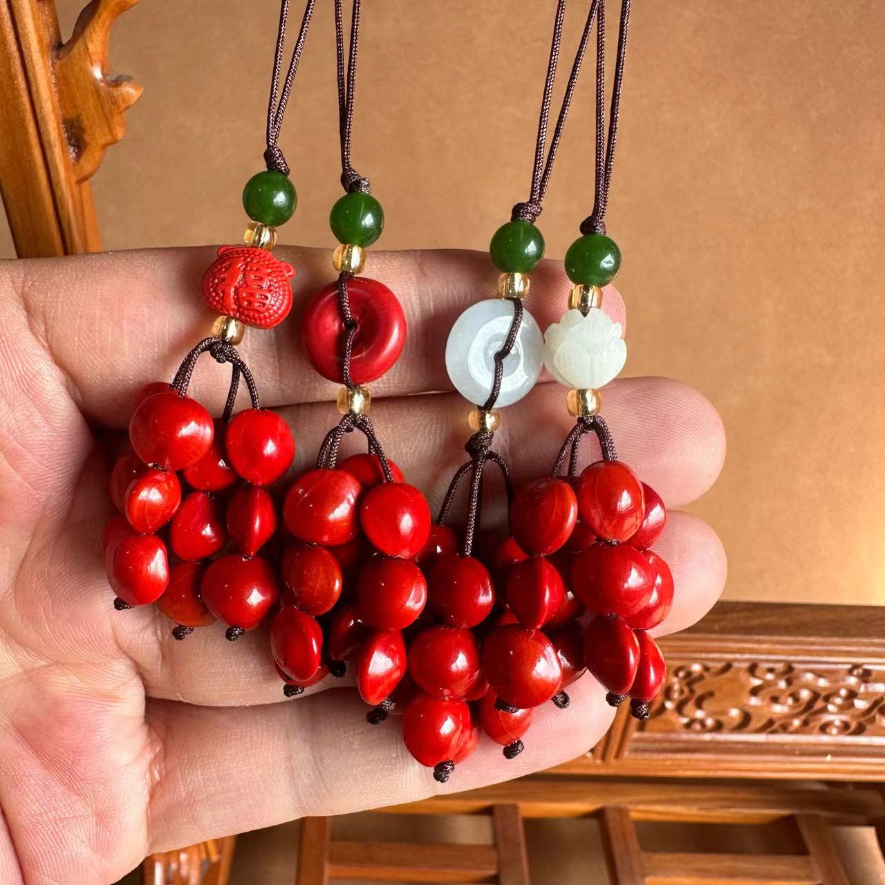 相思豆小挂件批发红豆手机挂件菩提籽钥匙扣梳子挂件吊坠木梳流苏详情8