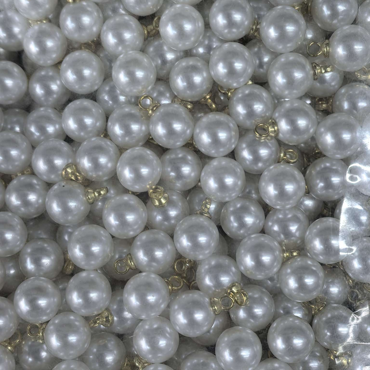 A comprehensive collection of jewelry accessories: Copper beads, soft clay, alloy elements, resin decoration, selected high-quality jewelry materials, essential DIY accessories, high-gloss imitation pearl round bead pendants, diy handcrafted materials, fashionable ears detail image 5