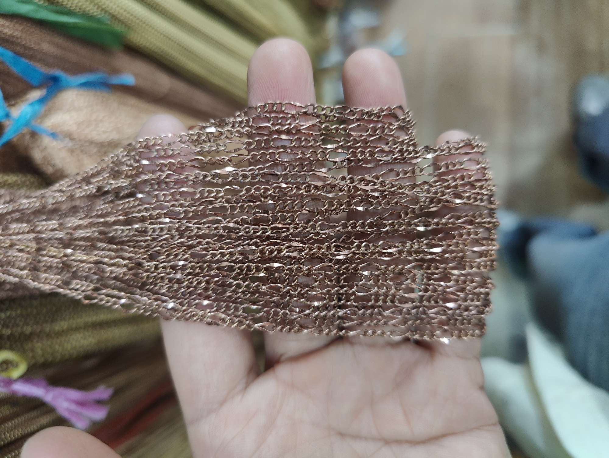 160 3:1KY，铜包铁材质，可镀金，银，白k，kc各种电镀，环保电镀，环保材质，可做成项链，手链，脚链，头饰，门帘。