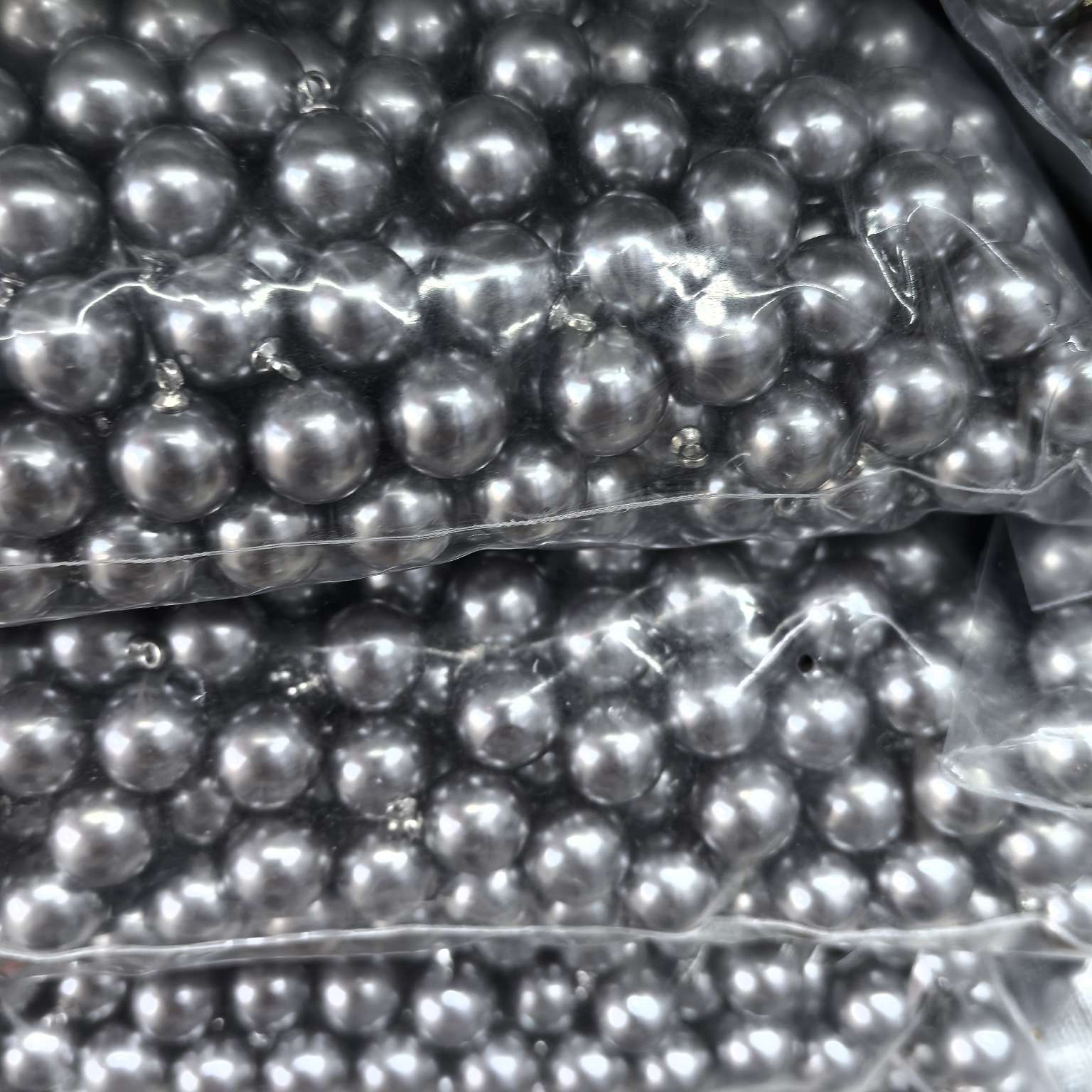 A complete set of jewelry accessories, including copper beads, soft clay alloy resin accessories, DIY handcrafted materials, bracelets, necklaces, earrings, high-gloss imitation pearl round bead pendants, diy handcrafted materials, fashionable earrings, necklaces and ornaments