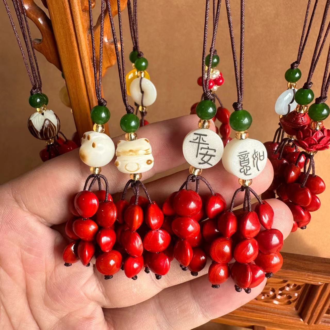 相思豆小挂件批发红豆手机挂件菩提籽钥匙扣梳子挂件吊坠木梳流苏详情11