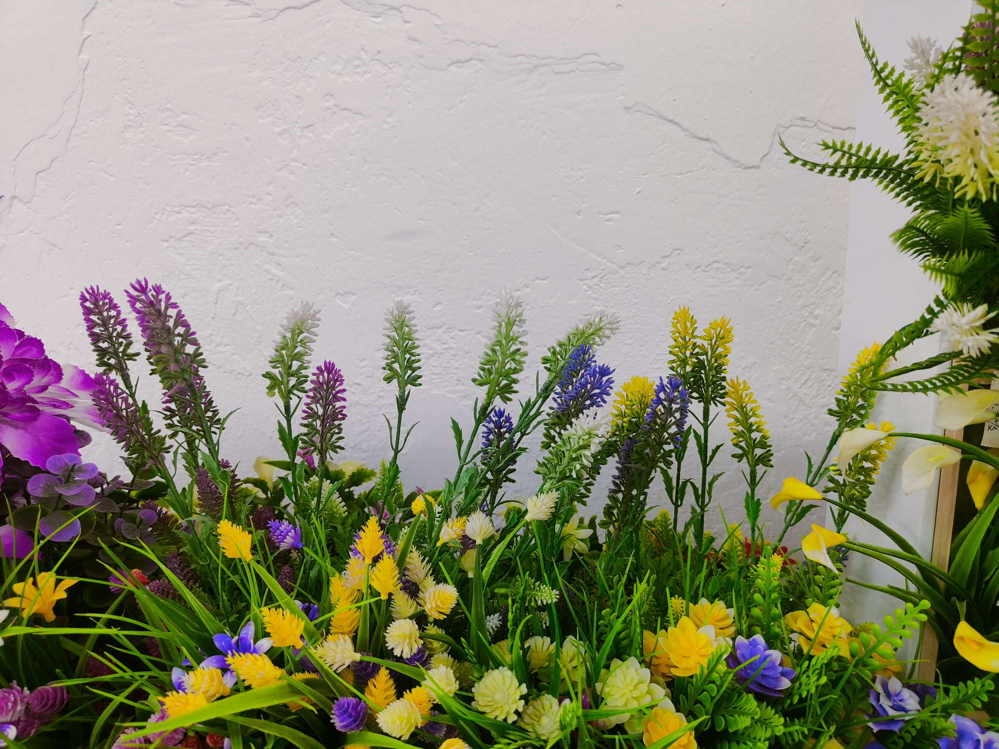 Seven lavender plants, made of plastic detail image 2