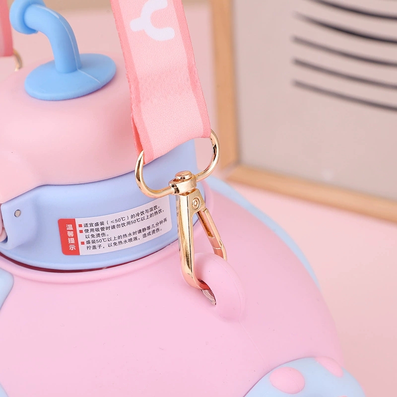 H185- Submarine Plastic Cup, Straw Cup, Cartoon Cute, anti-drop Plastic Cup, Large capacity for Boys and girls, Big Belly Cup, Big belly Cup Plastic Cup, Water cup detail image 6