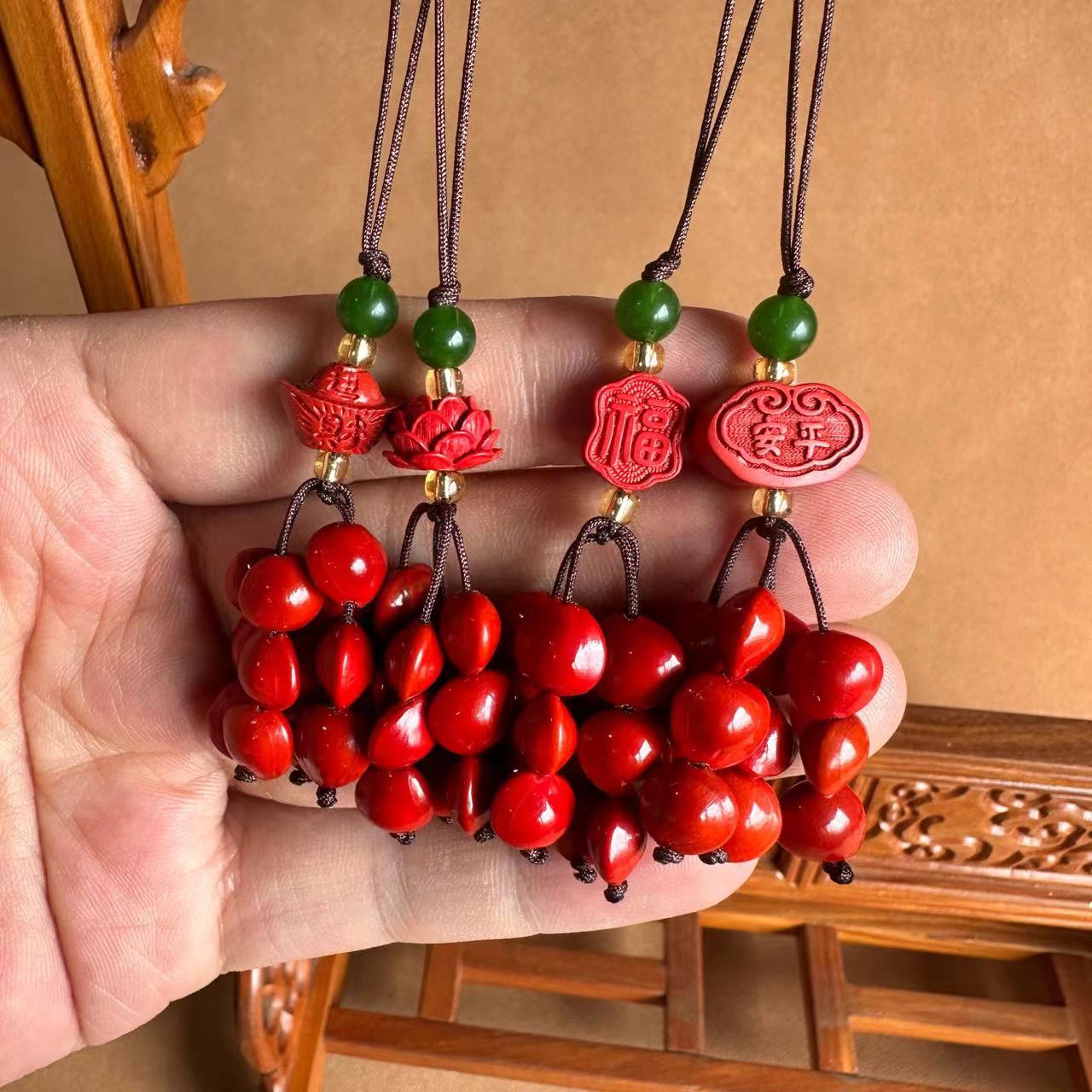 相思豆小挂件批发红豆手机挂件菩提籽钥匙扣梳子挂件吊坠木梳流苏详情5