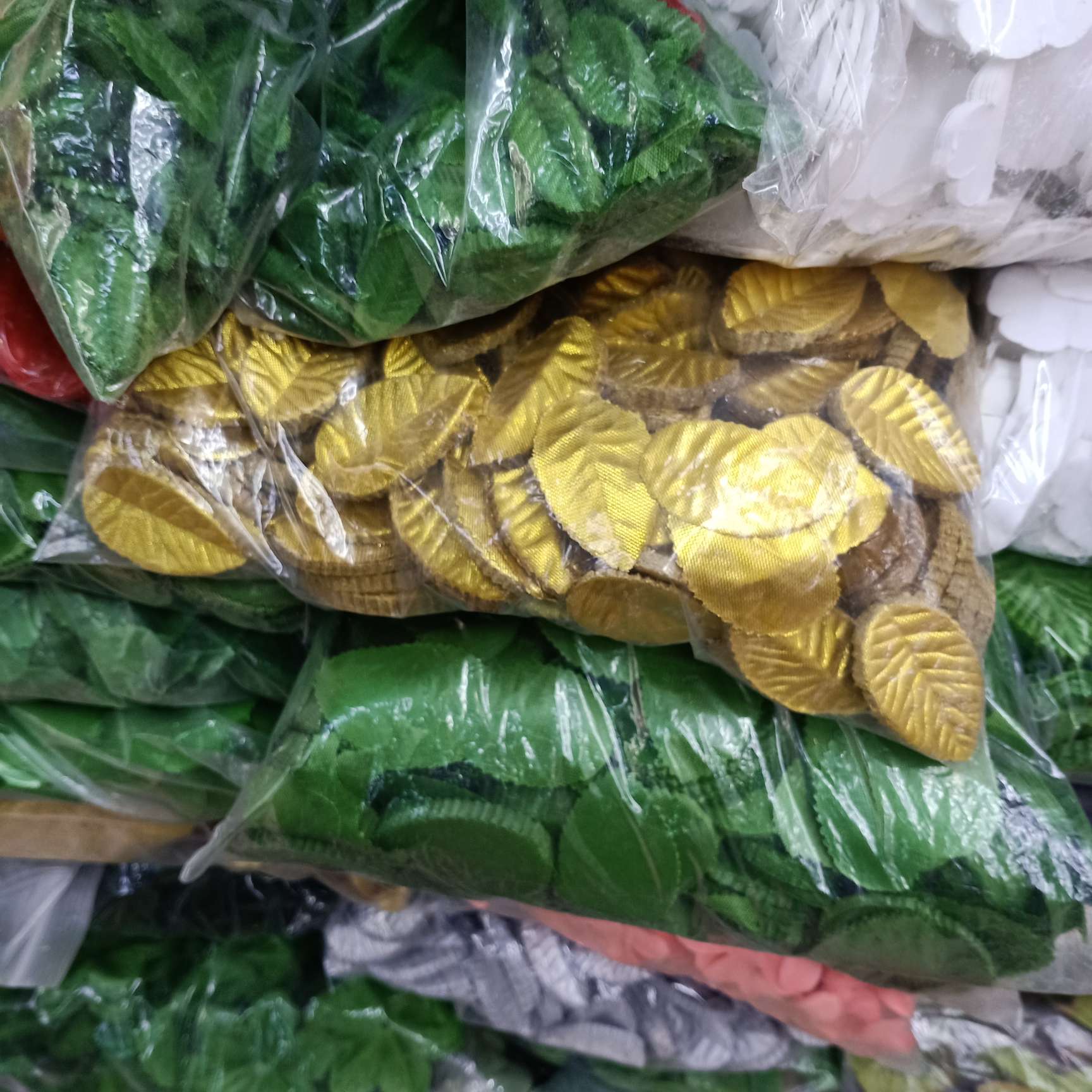 仿真向日葵花泡沫花小藤球工艺品礼品仿真花瓣小摆件家居装饰白底实物图