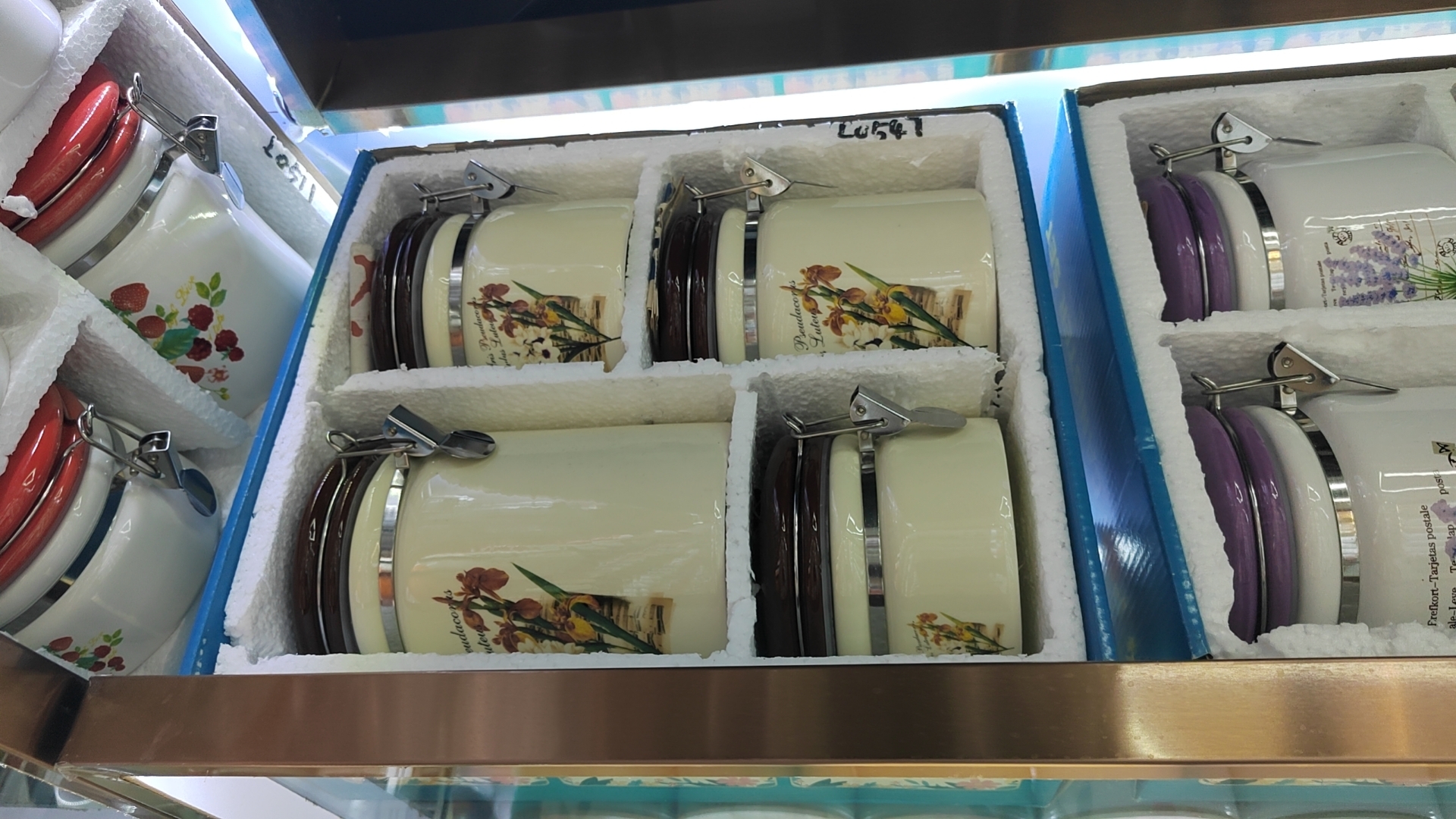 批发陶瓷调味罐，调味瓶，糖罐，水具，盘子套装，等等，瑞达002