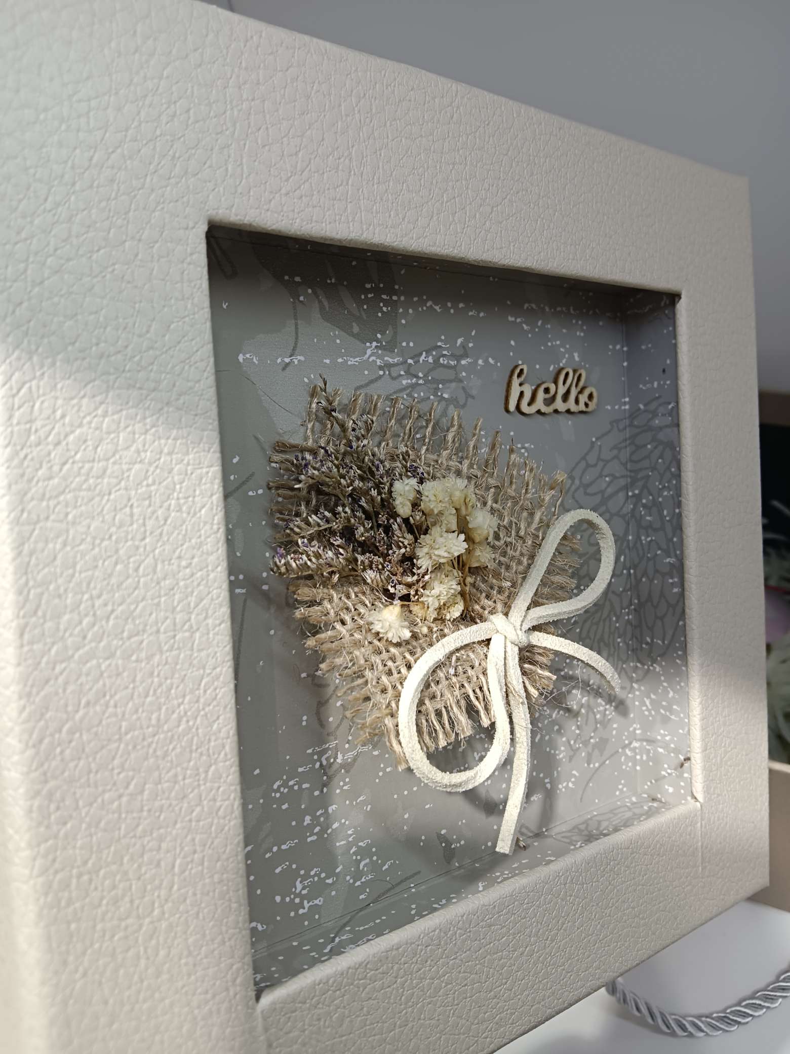 European-style jewelry packaging box, high-end ladies' accessory packaging gift box, hairpin special plastic card, with a fashionable jewelry box and decorative storage Item Picture